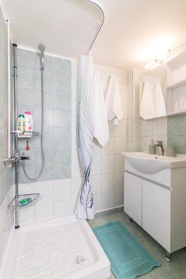 F & B Collection - Flat For 3 Apartment เทสซาโลนิกิ ภายนอก รูปภาพ